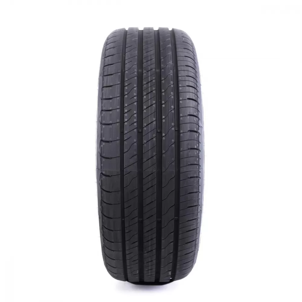 235/55R19 GOODYEAR EFFICIENTGRIP 2 SUV TIRE